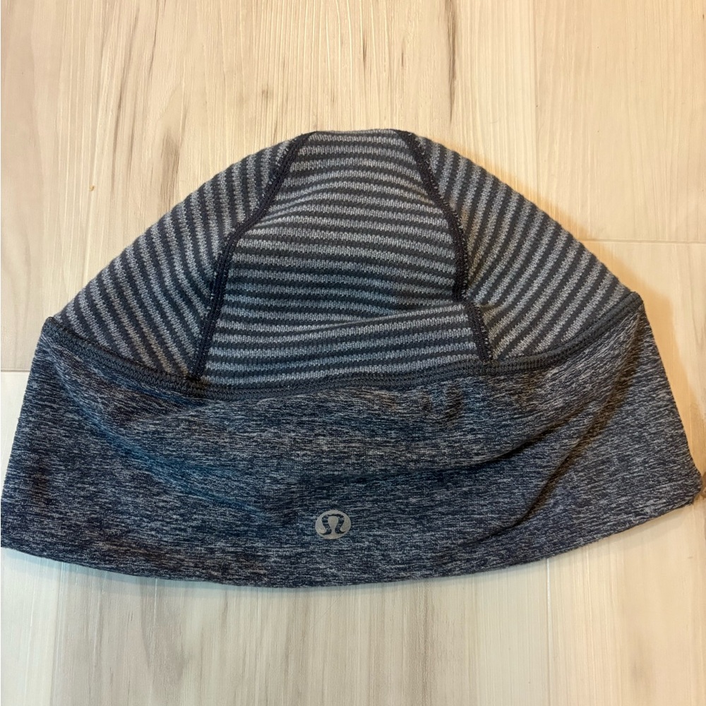 Lululemon Athletics Reversible Ponytail Running Beanie, Grey Heather/Stripe, O/S